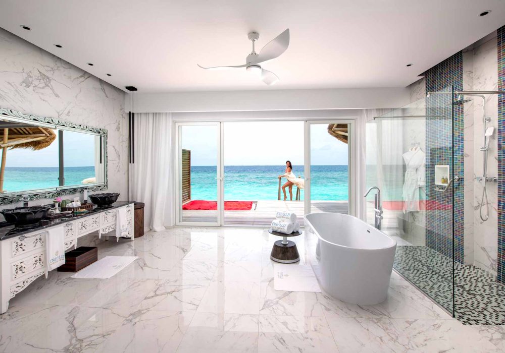 6654ab594ca320ed328646ab_maldives_villas_wvp1