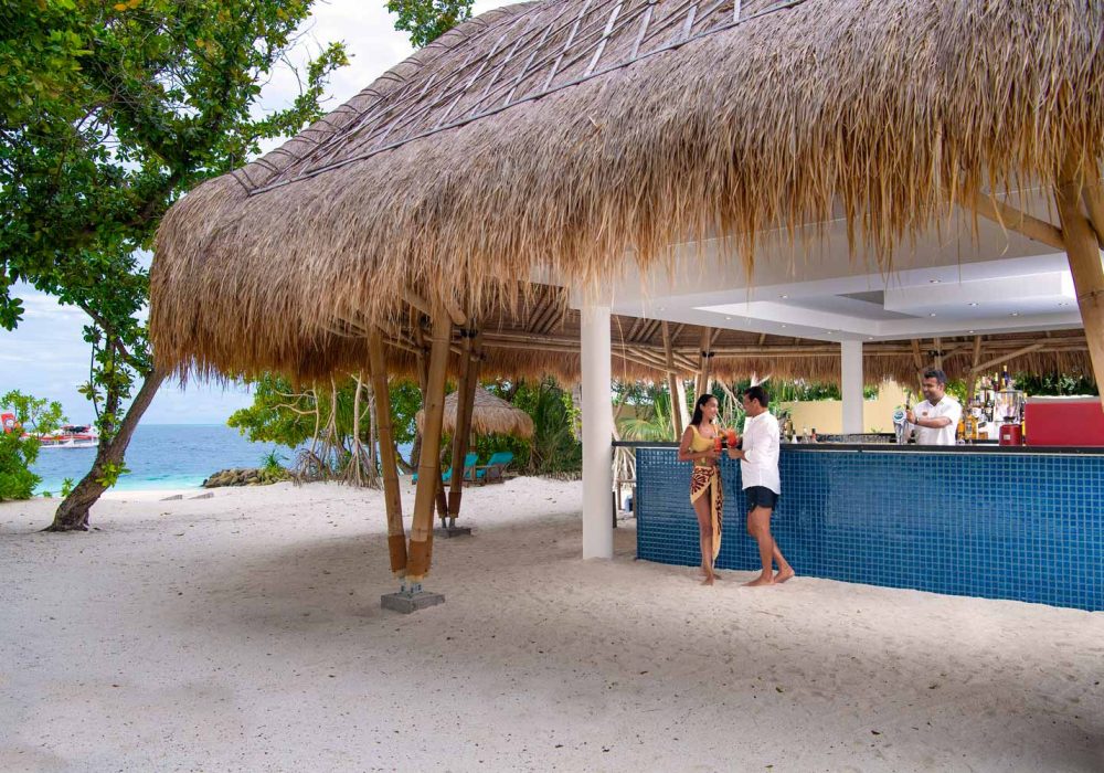 6655ef2e5dd69641065a1b98_maldives_foodbeverage_sunrise1