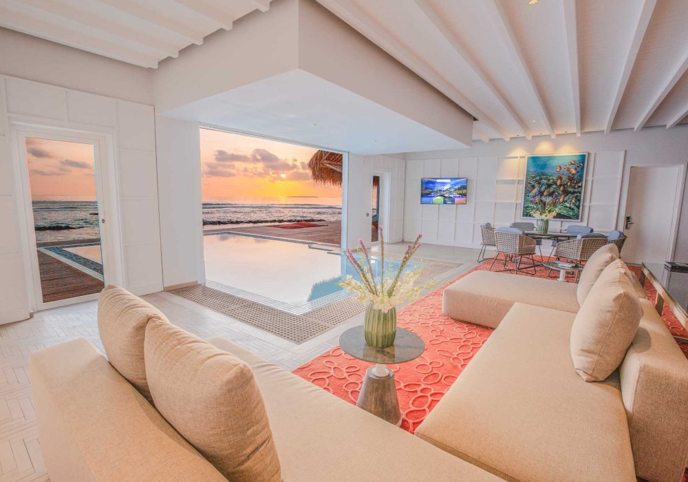66573e9212613769de706866_maldives_villas_president3